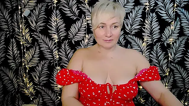 Snapshot of Olivia_playful chatting on 02-01-25, 03:28 Olivia playful online show from 02-01-25, 03:28