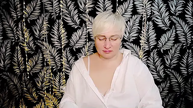 Snapshot of Olivia_playful chatting on 05-10-26, 10:30 Olivia playful online show from 05-10-26, 10:30