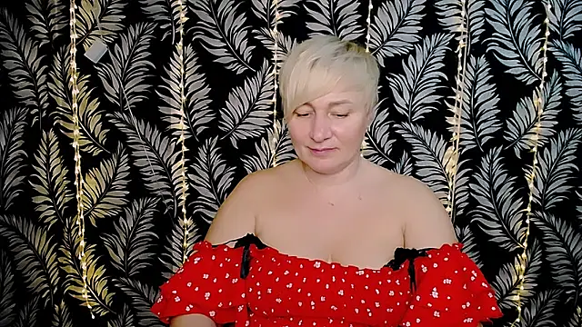 Snapshot of Olivia_playful chatting on 02-16-25, 03:27 Olivia playful online show from 02-16-25, 03:27