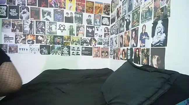 Snapshot of BonnieStardust chatting on 03-02-25, 06:46 BonnieStardust online show from 03-02-25, 06:46