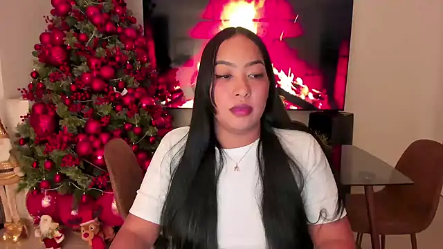 Snapshot of brunetenikole02 chatting on 12-18-25, 02:49 brunetenikole02 online show from 12-18-25, 02:49