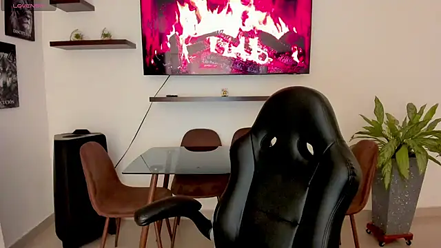 Snapshot of brunetenikole02 chatting on 09-16-25, 02:12 brunetenikole02 online show from 09-16-25, 02:12