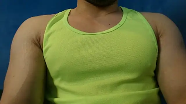 Snapshot of alex_blu chatting on 05-25-26, 06:39 alex blu online show from 05-25-26, 06:39