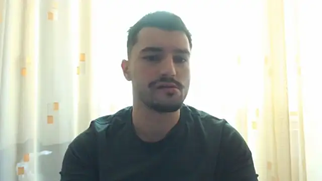 Snapshot of alex_blu chatting on 04-23-26, 10:00 alex blu online show from 04-23-26, 10:00