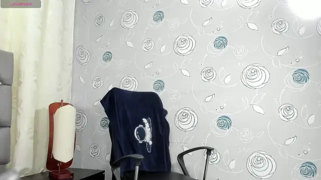 luna evaa online show from 11-22-25, 01:10