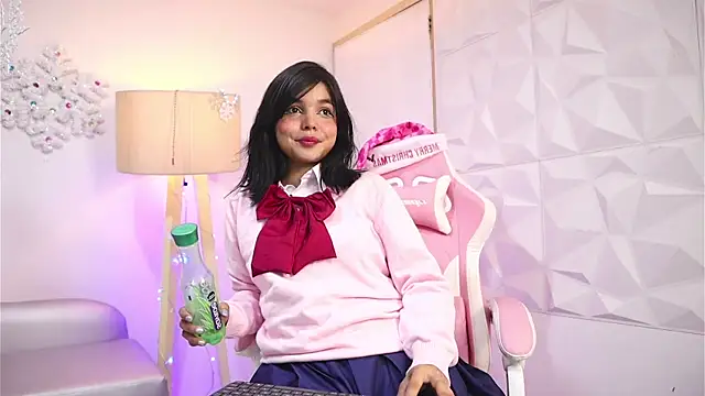 dianebleu online show from 12-19-25, 04:16