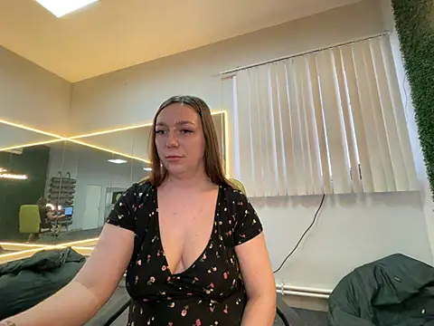 Snapshot of Janeee chatting on 03-07-26, 10:10 Janeee online show from 03-07-26, 10:10