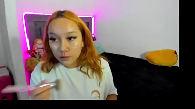 Snapshot of Cherrynoa chatting on 10-18-25, 04:36 Cherrynoa online show from 10-18-25, 04:36