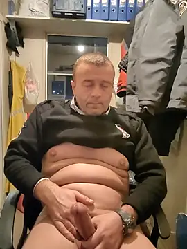 muscularsexy online show from 12-19-25, 02:04