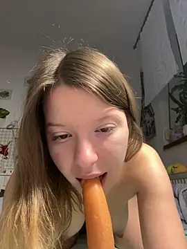 kimczii online show from 03-25-26, 07:19