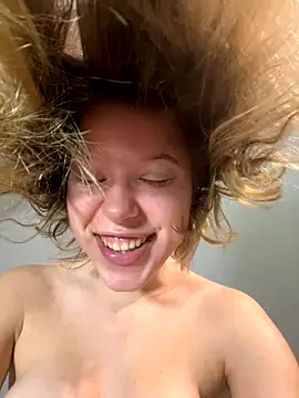 kimczii online show from 11-05-25, 07:22