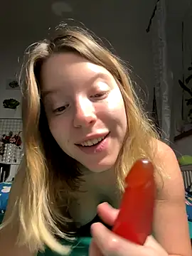 kimczii online show from 11-14-25, 07:23