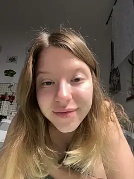 Snapshot of kimczii chatting on 05-21-26, 06:11 kimczii online show from 05-21-26, 06:11