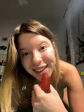 kimczii online show from 10-24-25, 06:23