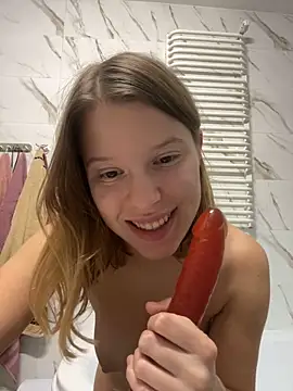 kimczii online show from 10-30-25, 07:44