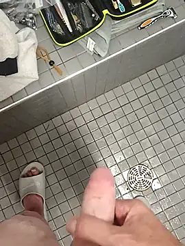 Snapshot of illdoanything1234 chatting on 09-20-25, 11:10 illdoanything1234 online show from 09-20-25, 11:10