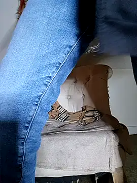 eddouxxx78 online show from 11-10-25, 04:34