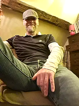 Snapshot of eddouxxx78 chatting on 04-25-26, 06:49 eddouxxx78 online show from 04-25-26, 06:49