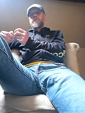 eddouxxx78 online show from 04-13-26, 09:35