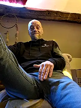 eddouxxx78 online show from 03-28-26, 09:32