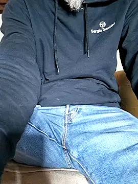 eddouxxx78 online show from 11-07-25, 06:23