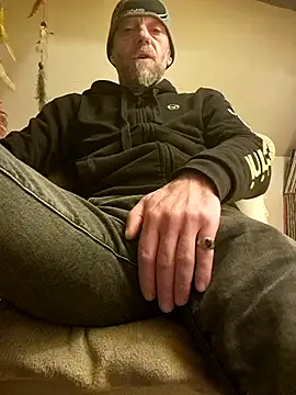 Snapshot of eddouxxx78 chatting on 02-15-25, 02:11 eddouxxx78 online show from 02-15-25, 02:11