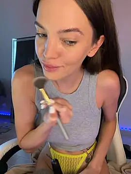 Snapshot of julia_fly chatting on 05-26-26, 08:34 julia fly online show from 05-26-26, 08:34