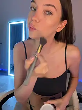 julia fly online show from 04-15-26, 06:08