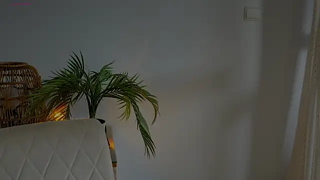 anabelcurvy online show from 04-23-26, 05:14