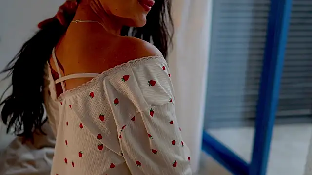 anabelcurvy online show from 10-13-25, 07:21