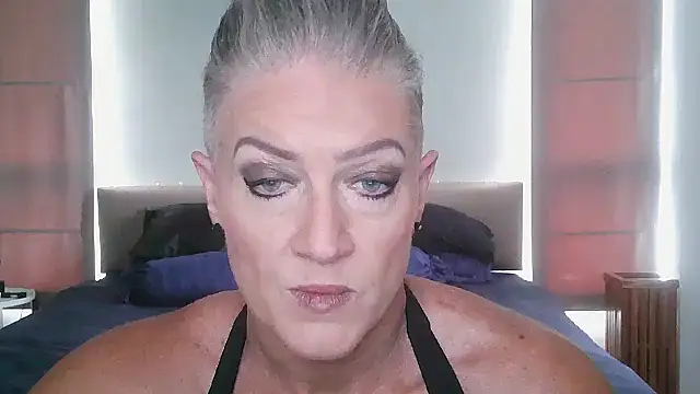 Snapshot of Devon2020 chatting on 11-21-25, 07:18 Devon2020 online show from 11-21-25, 07:18