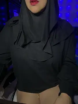 Snapshot of Jameela chatting on 09-25-25, 12:05 Jameela online show from 09-25-25, 12:05