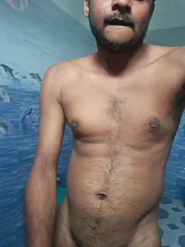 Snapshot of Itsdesi_boy chatting on 03-11-26, 02:27 Itsdesi boy online show from 03-11-26, 02:27