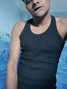 Snapshot of Itsdesi_boy chatting on 02-08-26, 05:05 Itsdesi boy online show from 02-08-26, 05:05