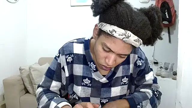 angelamarie1 online show from 02-26-26, 04:01