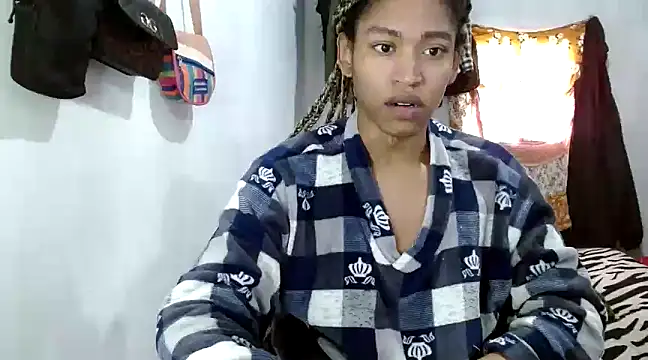 angelamarie1 online show from 02-25-25, 05:19