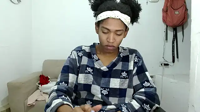 angelamarie1 online show from 11-15-25, 06:28