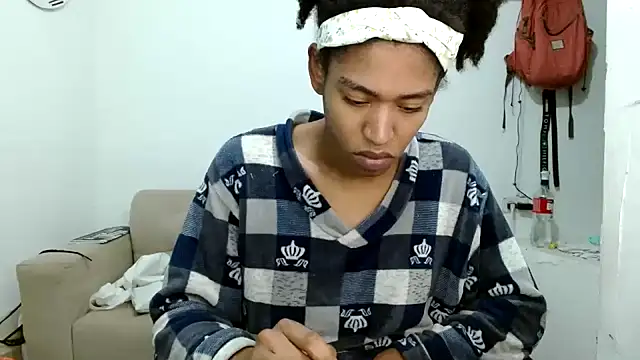 angelamarie1 online show from 11-26-25, 08:47