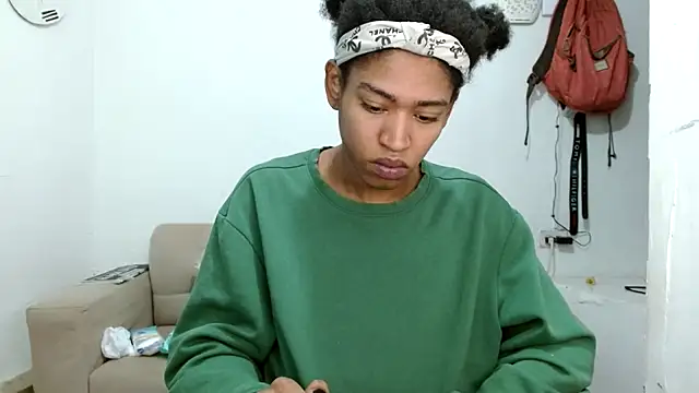 angelamarie1 online show from 11-29-25, 05:57