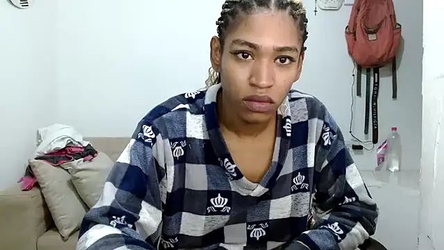 angelamarie1 online show from 12-15-25, 11:49