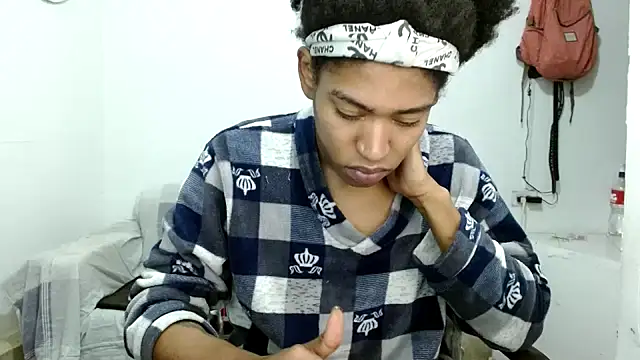 angelamarie1 online show from 10-26-25, 12:11