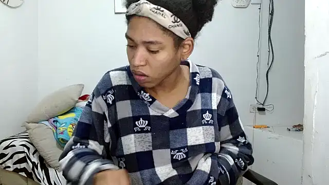 angelamarie1 online show from 02-08-26, 11:57