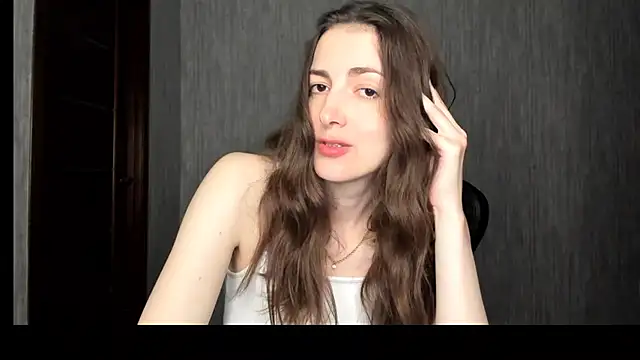 Snapshot of Sabrina_Mur chatting on 05-14-26, 06:16 Sabrina Mur online show from 05-14-26, 06:16