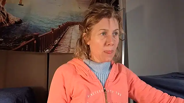 Snapshot of Lola_Belgium chatting on 06-10-26, 03:35 Lola Belgium online show from 06-10-26, 03:35
