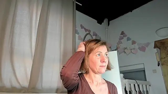 Snapshot of Lola_Belgium chatting on 03-02-25, 04:25 Lola Belgium online show from 03-02-25, 04:25