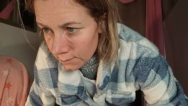 Lola Belgium online show from 02-24-26, 07:42