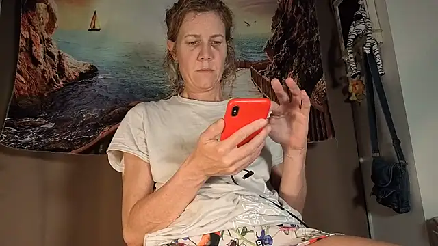 Lola Belgium online show from 06-24-26, 04:44
