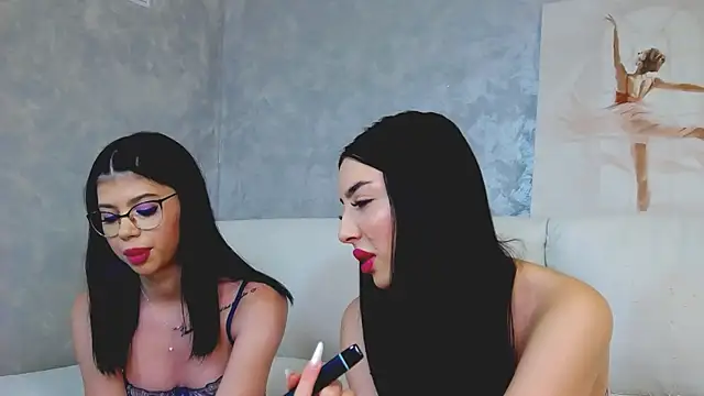 Sierra Halle online show from 11-17-25, 08:46