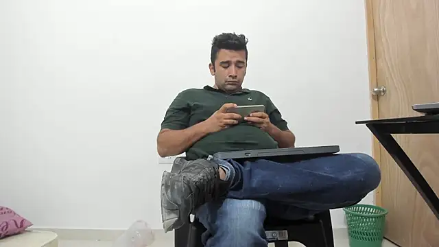 isearchcompany online show from 11-29-25, 01:17