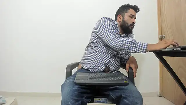 isearchcompany online show from 11-20-25, 08:09